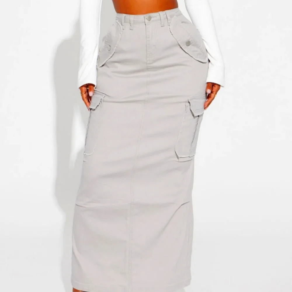 Stylish Gray Cargo Maxi Skirt - Picture 1 of 3